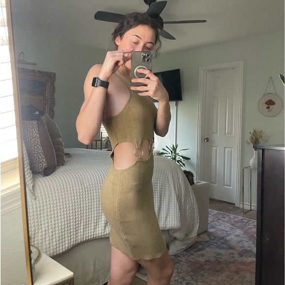 Cutout Detail Dress - Picture 2 of 2